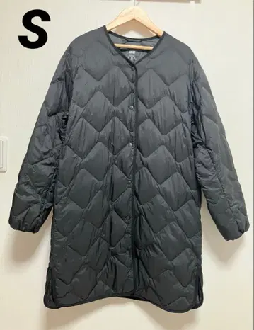 울트라 라이트 다운 릴랙스 코트 블랙