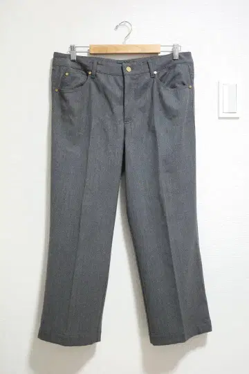 ESCADA 센터 프레스 그레이 슬랙스 40