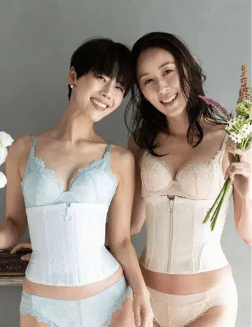 pinup closet 코르셋