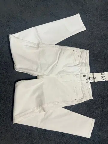 ZARA 스키니 핏 화이트 데님 36