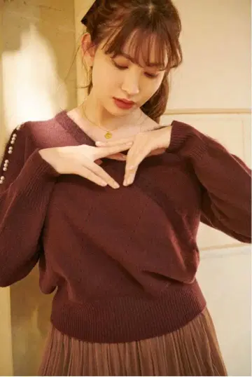 herlipto Romantic Pearl Knit Pullover