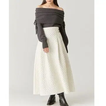 미사용 새상품 FRAY I.D 마틀라세 라메 자카드 턱 플레어 스커트