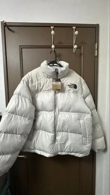 THE NORTH FACE 실버 다운 자켓