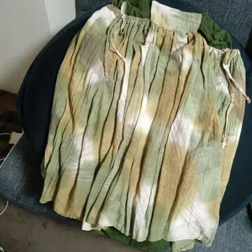 그린 계열 타이다이 롱 스커트