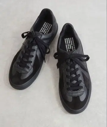 리프로덕션 오브 파운드 저먼 트레이너 26cm