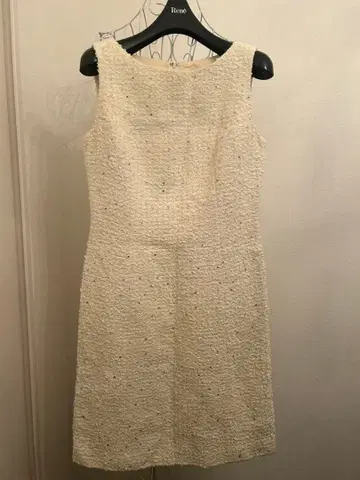 Harrods 아이보리 슬리브리스 원피스 사이즈 2