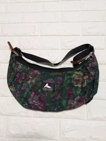 그레고리 플라워 프린트 숄더백