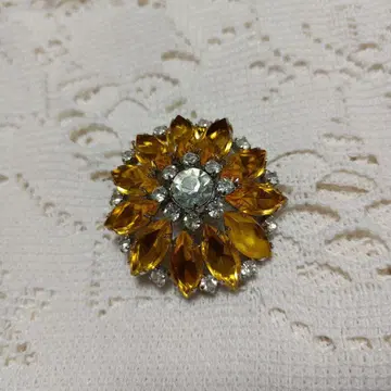 플라워 브로치