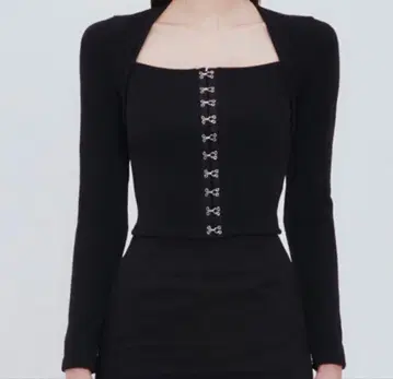 NOT YOUR ROSE 크롭 상의