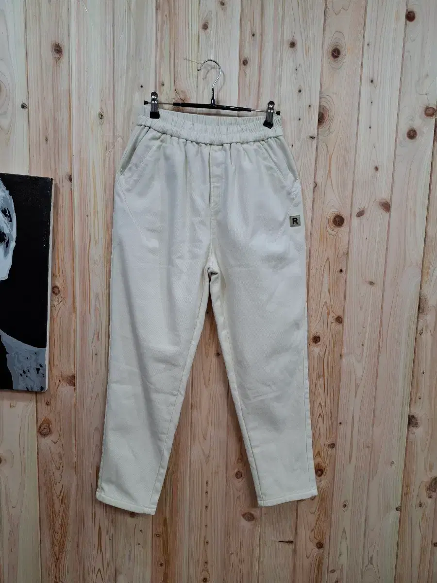 Fleece-lined banding span pants