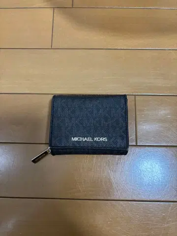 MICHAEL KORS 3단 폴더형 지갑 브라운