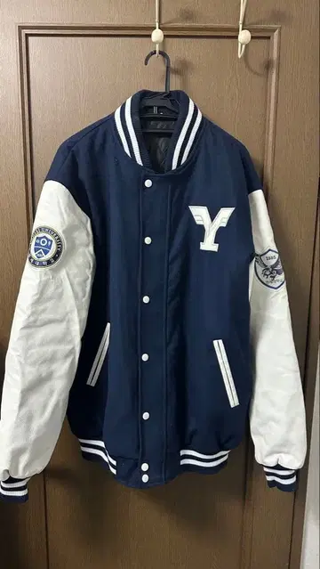 연세대학교 YONSEI 바시티 자켓 네이비/화이트