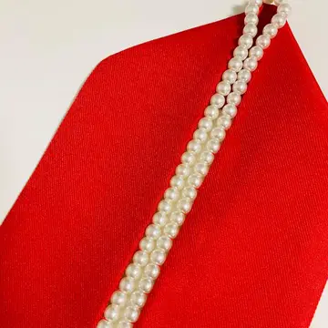 겹침 카라 펄 장식 빨간색 계열 밝은 빨강