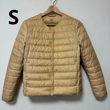 유니클로 여성용 울트라 라이트 다운 S 베이지 크림 노카라