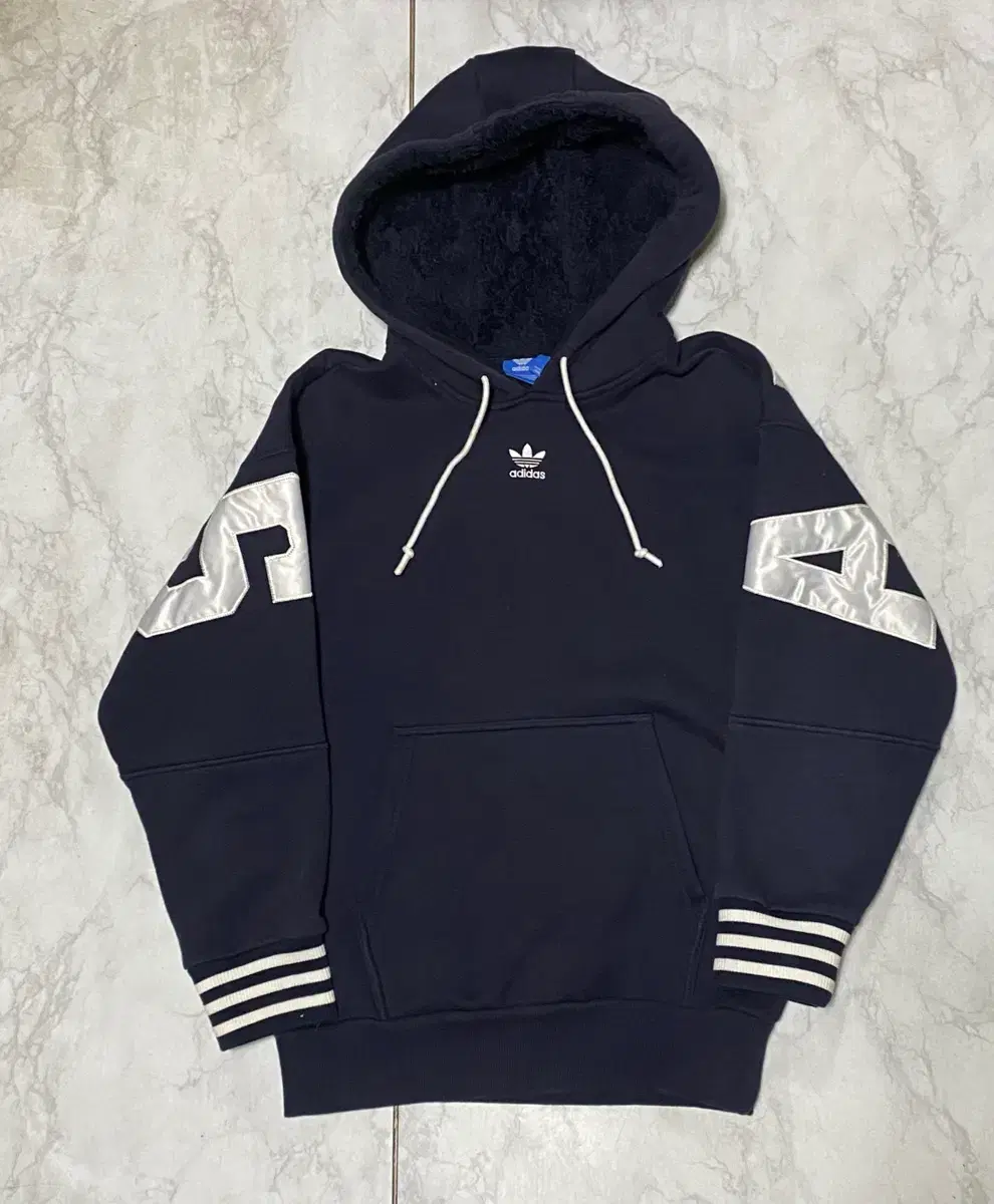 Adidas Big Logo Fleece Lined Hoodie Women&#x27;s Size 90