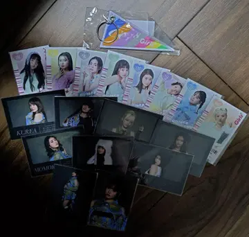 Girls2 도쿄 페넌트 키링 외 굿즈