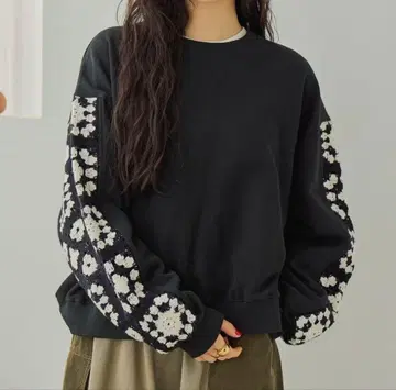 니코앤드 크로셰 콤비 풀오버 블랙