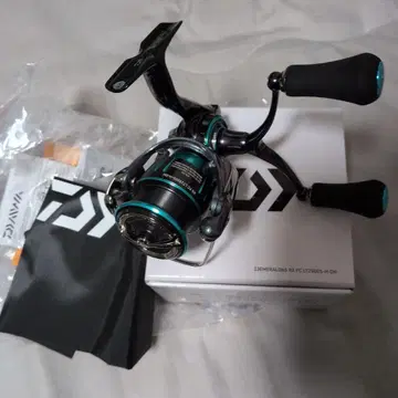 다이와 에메랄다스 RX LT2500S-H-DH 23년