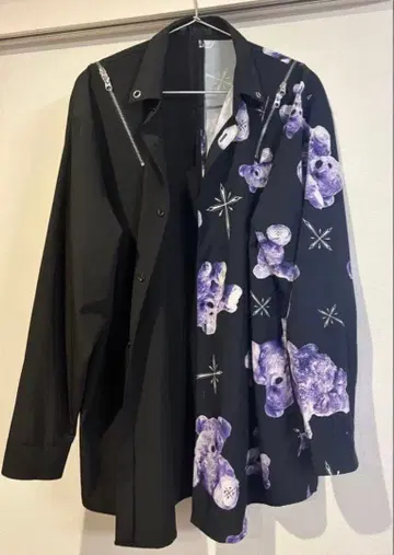 TRAVAS TOKYO 곰 무늬 긴팔 셔츠와 블랙 넥타이 세트