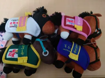 서러브레드 컬렉션 마스코트 볼체인 말 의류 4종 세트