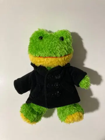 개구리 봉제 인형 블랙 코트