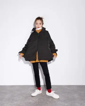 유니클로 x 화이트 마운티니어링 하이브리드 다운 자켓