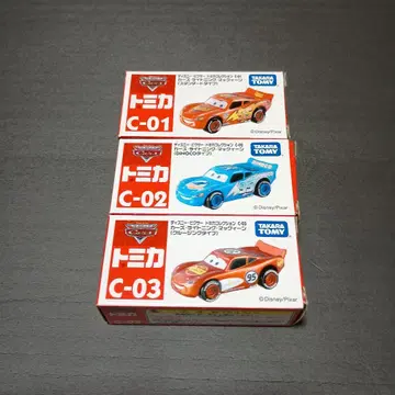 카즈 토미카 라이트닝 맥퀸 3대 세트