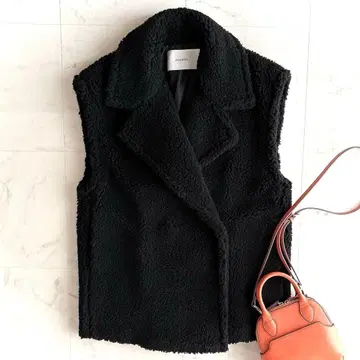 새상품급 ADAWAS 페이크 무스탕 울 블렌드 베스트 블랙