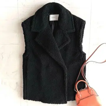 새상품급 ADAWAS 페이크 무스탕 울 블렌드 베스트 블랙