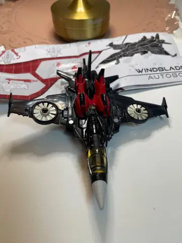 트랜스포머 제너레이션즈에서 윈드블레이드를 소개합니다!