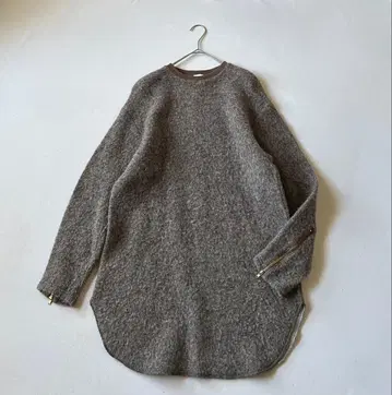 6(ROKU) PILE ZIP SLEEVE ONE PIECE