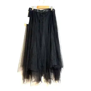 [ 미사용 새상품 ] 튤 롱 스커트 플레어 실루엣 블랙 시어 소재 M