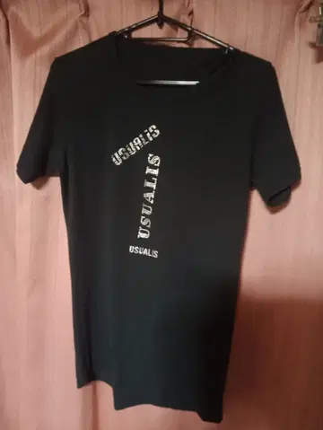 USUALIS 블랙 스톤 장식 T셔츠 MADW IN ITALY