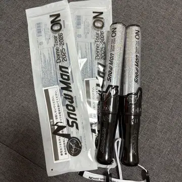 SnowMan Dome Tour 2025-2026 ON 응원봉 2개