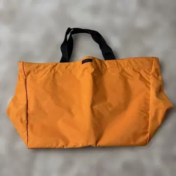 SAZABY 빅 나일론 백 / 오렌지 컬러 / 안쪽 포켓은 브라운