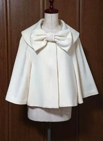 제인 마플 janemarple 아이보리 리본 포함 케이프 코트