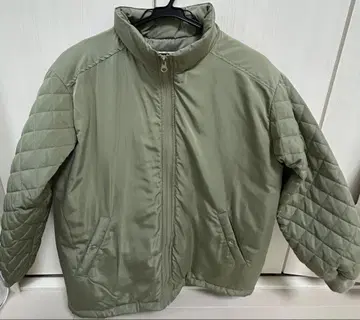레피피 아르마리오 M 사이즈 다운 자켓