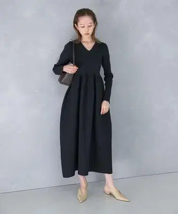 네이비 V넥 리브 니트 롱 원피스