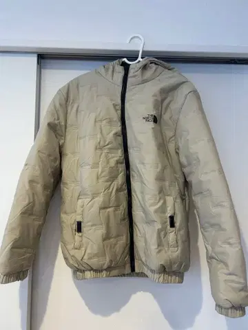 THE NORTH FACE 베이지 다운 자켓