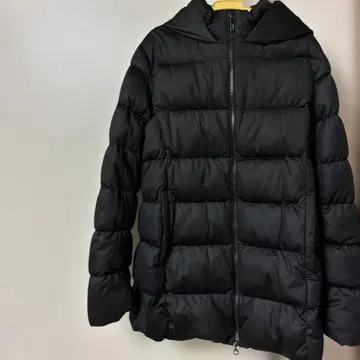 유니클로 다운 코트 블랙