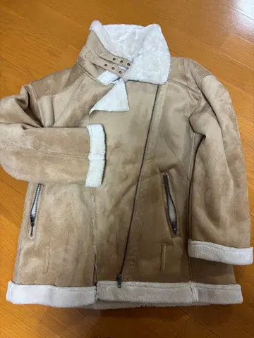 무스탕 코트 베이지 싱글 라이더