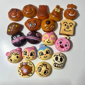 호빵맨 빵집 19개 묶음 판매