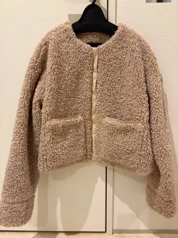 트루 바이 마리코 오이카와 보아 자켓 숏 기장