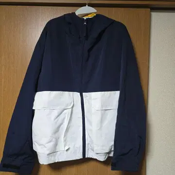 AZUL 네이비/화이트 점퍼