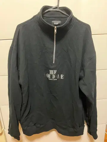 HUF 블랙 하프 지퍼 맨투맨