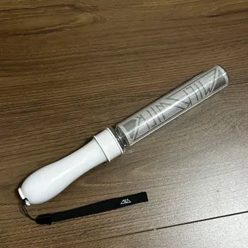 M!LK 카라첸 응원봉