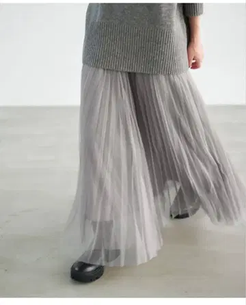 Spick & span 랜덤 튤 플리츠 스커트