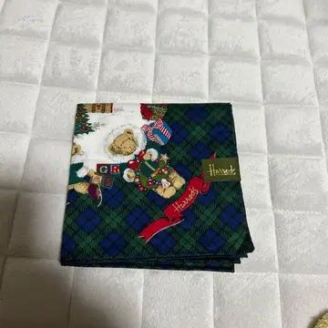 Harrods 크리스마스 디자인 손수건