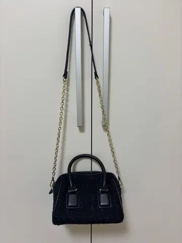 ZARA 블랙 숄더백