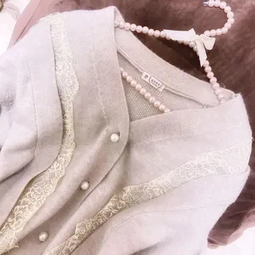 엑시즈팜 니트 가디건 루즈핏 레이스 펄 버튼